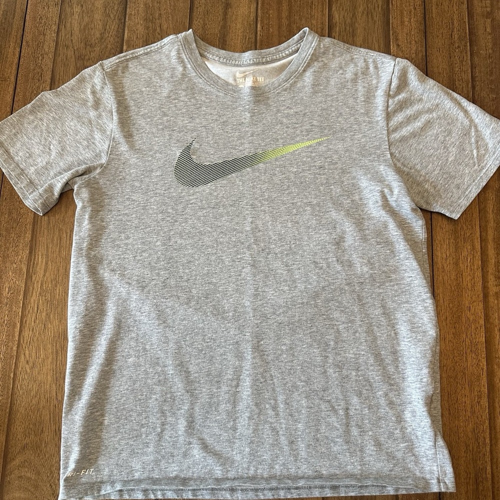 Nike Dri Fit Gray Green Short Sleeve Tee Shirt Mens Medium 708079-063